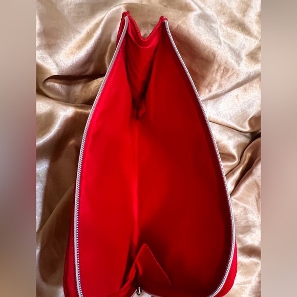⭐️HOST PICK⭐️Christian Dior red make up bag. Never used. Perfect condition. - Picture 2 of 4
